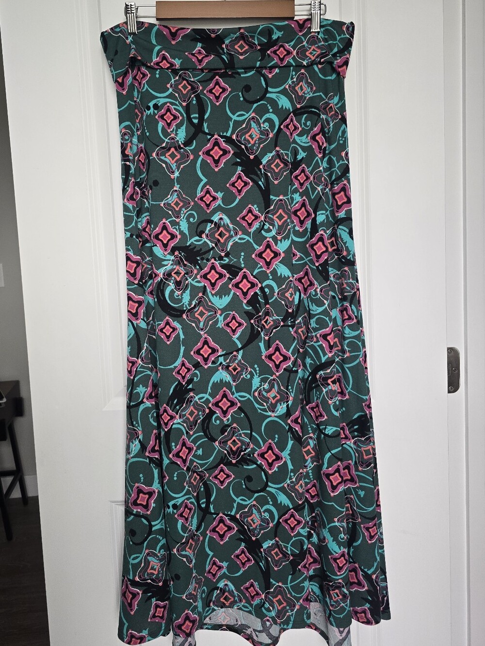 LuLaRoe Teal and Pink Geometric Print Maxi Skirt
